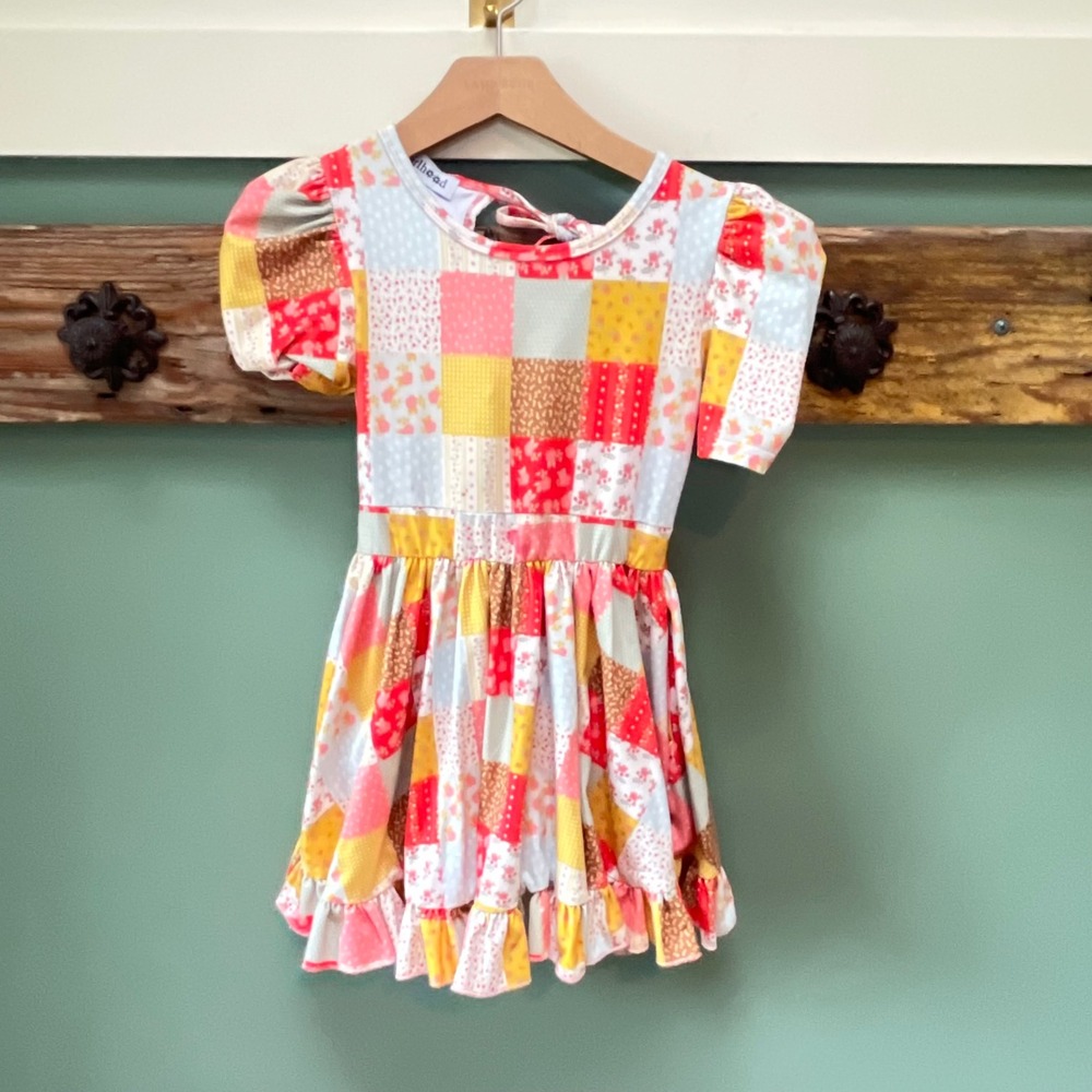 Girlhood Kids Size 6 Patchwork‎ Floral Ruffle Hem Tie Back Puff Sleeve Dress